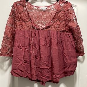 American Eagle Size Large Top